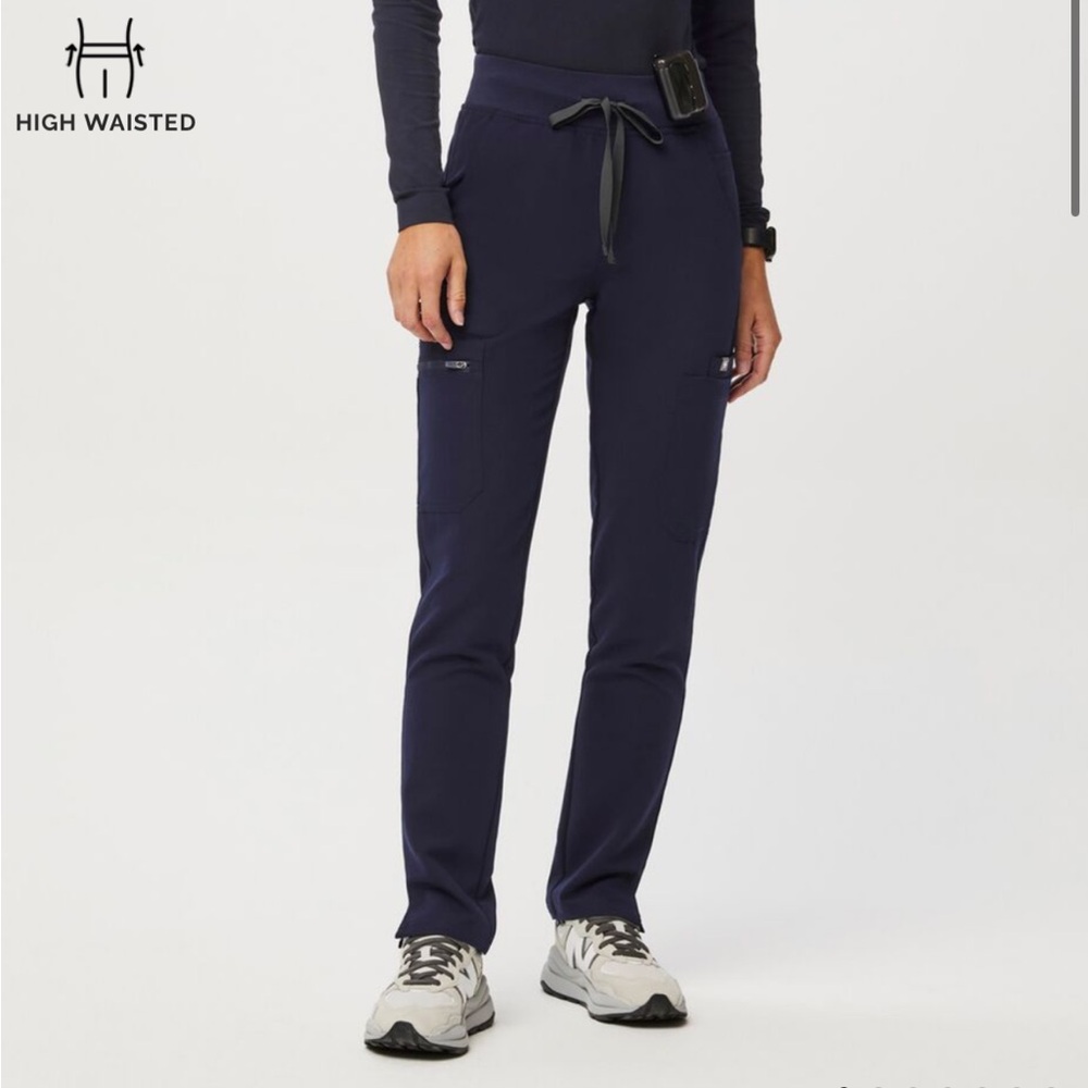 Figs scrubs